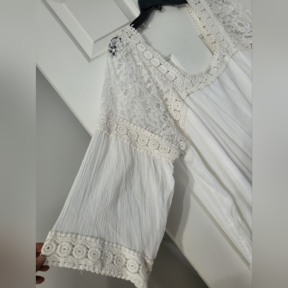 White Lace Dress - Picture 9 of 9